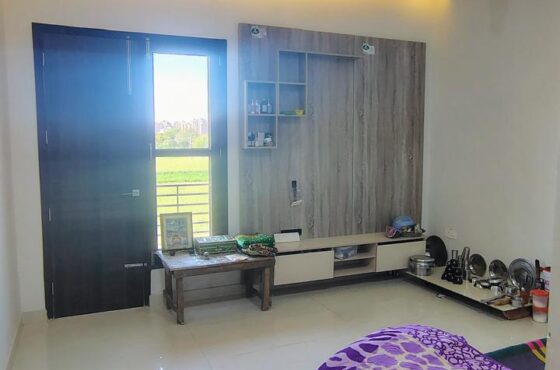 Duplex Villa in White City